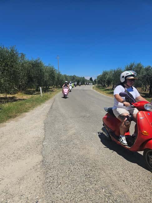 Tuscany: Vespa Tour with Traditional Lunch - Key Points