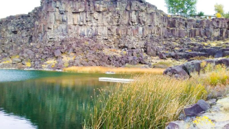 Twin Falls: Dierkes Lake Hike & Shoshone Falls Guided Tour - What’s Included and What’s Not