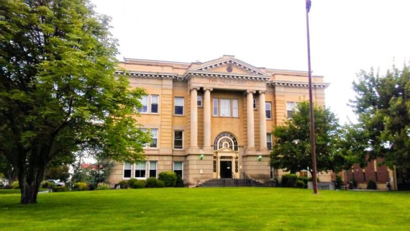 Twin Falls: Shoshone Falls & City Tour Half-Day Guided Tour - Key Points