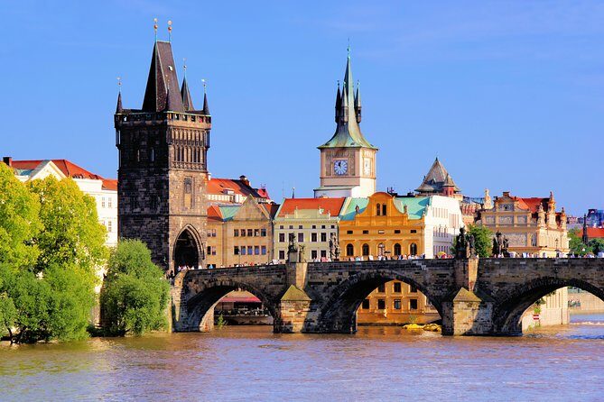 Two-Hour Morning Walking Tour of Prague Castle - Exploring the Itinerary in Detail