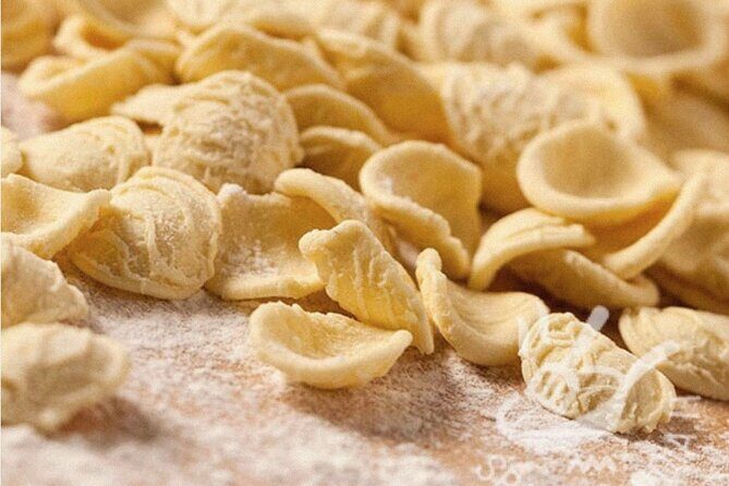 Typical Apulian Orecchiette Cooking Class + Dinner included and Wines - Key Points