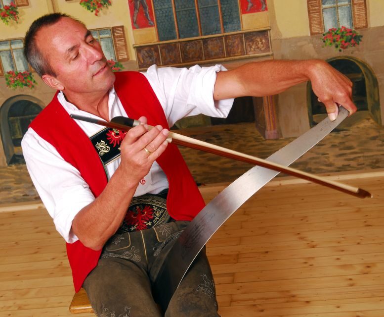 Tyrolean Evenings Family Gundolf in Innsbruck - FAQ: Your Practical Questions Answered