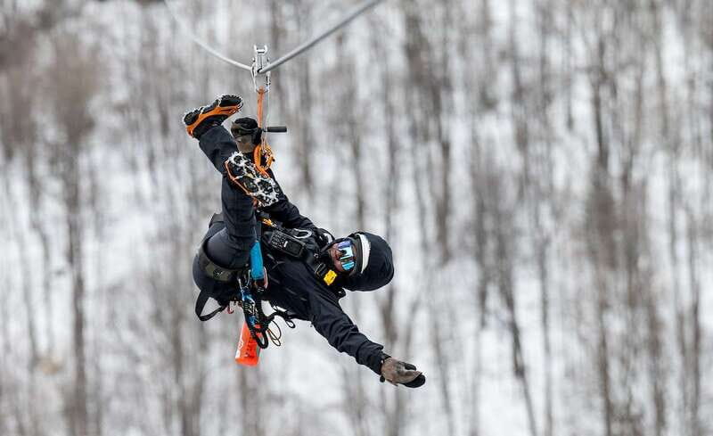 Tyroparc: Mega Ziplines and Hiking in the Laurentians - The Equipment and Safety Measures