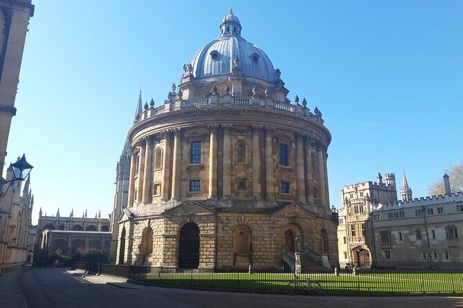 UK University Students Taxi - Private One Way Heathrow Airport - any UK City - UK University Students Taxi - Private One Way Heathrow Airport to Any UK City