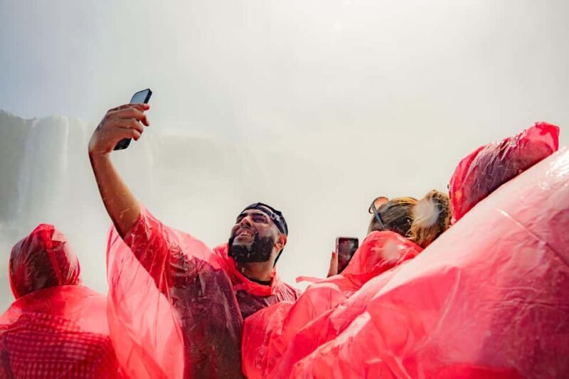 Ultimate Niagara Falls Tour with Boat Cruise - Exploring the Tour Itinerary in Detail