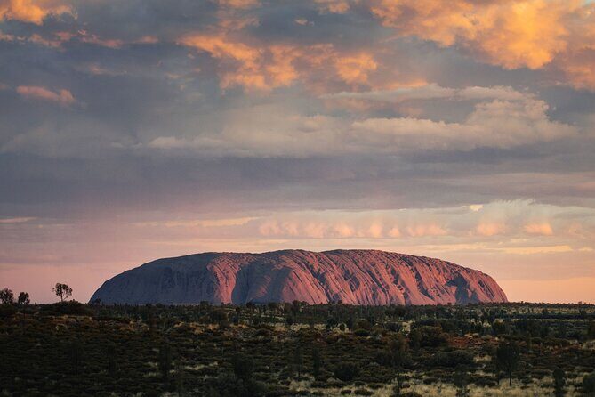 Uluru (Ayers Rock) Sunset + Outback Barbecue Dinner & Star Talk - Key Points