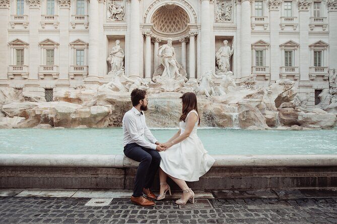 Uncrowded pictures. Just you and the Ethernal City! - Meeting points and logistics