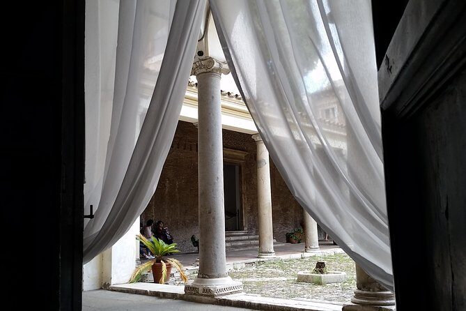 Underground Rome Tour: St. Clement and Celian Houses - A Close Look at the Underground Rome Tour
