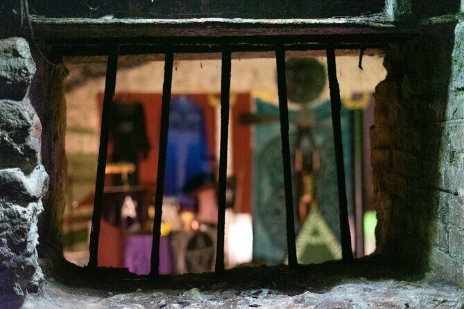 Underground Vaults Walking Tour in Edinburgh Old Town - The Stories and History Behind the Vaults