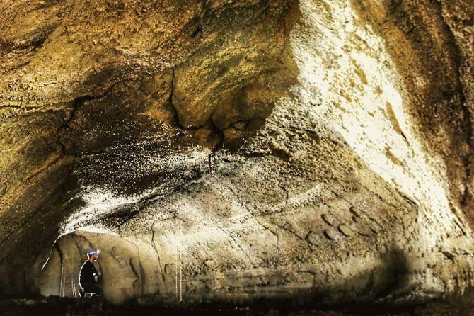 UNDERGROUNDTOUR (Full Day Private Tour) - Key Points