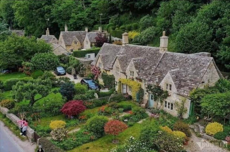 Unforgettable Day Tour to Magical Cotswold Villages - Key Points