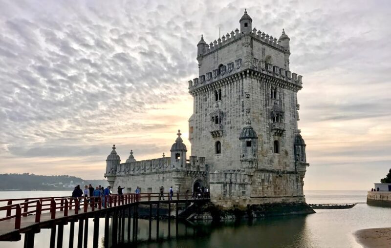 Unforgettable Half-Day Historical Lisbon on Tuk-Tuk - Exploring the Itinerary in Detail