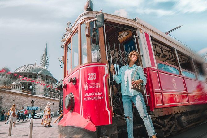 Unforgettable Moments in Istanbul: Photo Shoot for Couples - The Value: Is It Worth It?