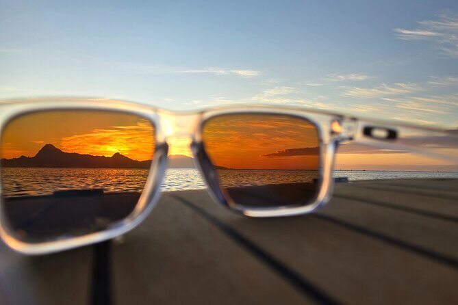 Unforgettable sunset against Moorea - A Closer Look at the Experience