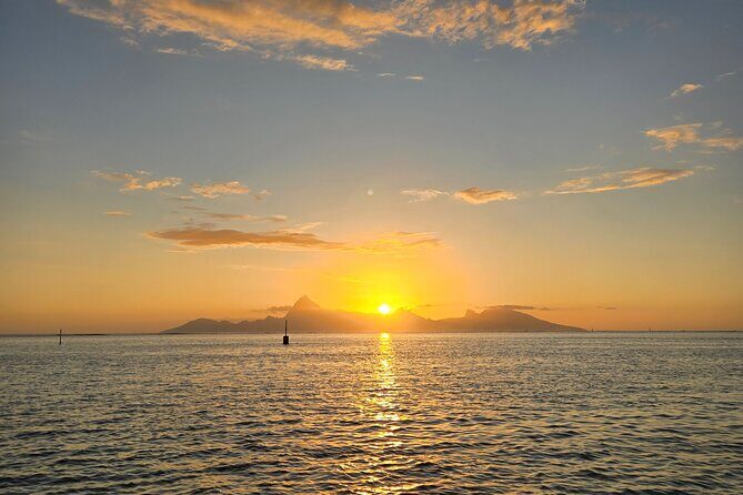 Unforgettable sunset against Moorea - FAQ – Your Questions Answered