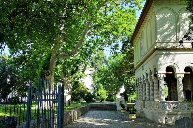 Unhealthy Food Tour of Bucharest  4 hours - Final Word