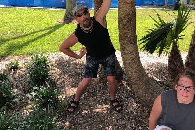 Unique Scavenger Hunt Experience in Ventura by Zombie Scavengers - Key Points