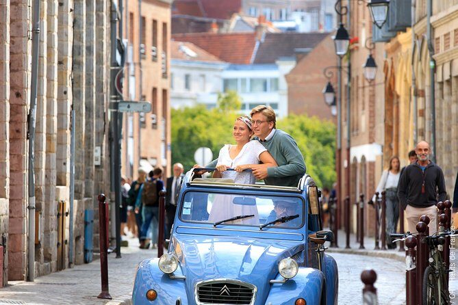 Unique Tour of Lille by Convertible 2CV - 1h00 - Meeting Point & Duration