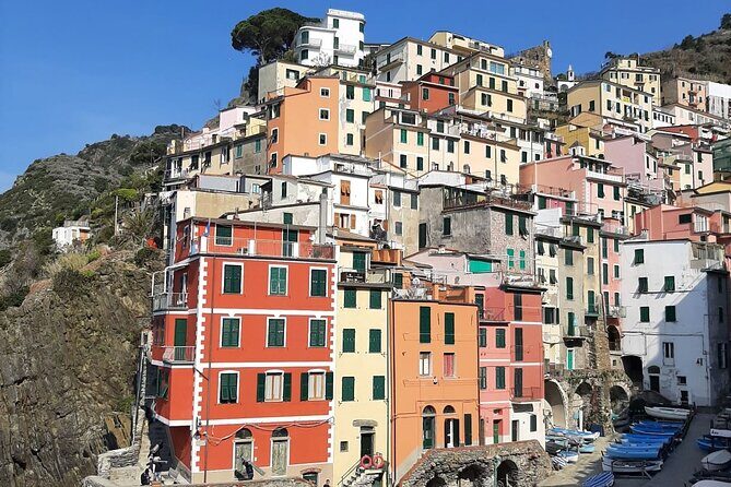 Uniquely classic Cinque Terre - Exploring the Unique Charm of Cinque Terre with a Guided Tour