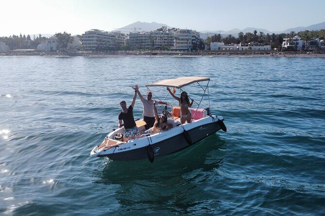 Unlicensed boat rental in Puerto Banús, Marbella. - Who Is This Experience Best For?