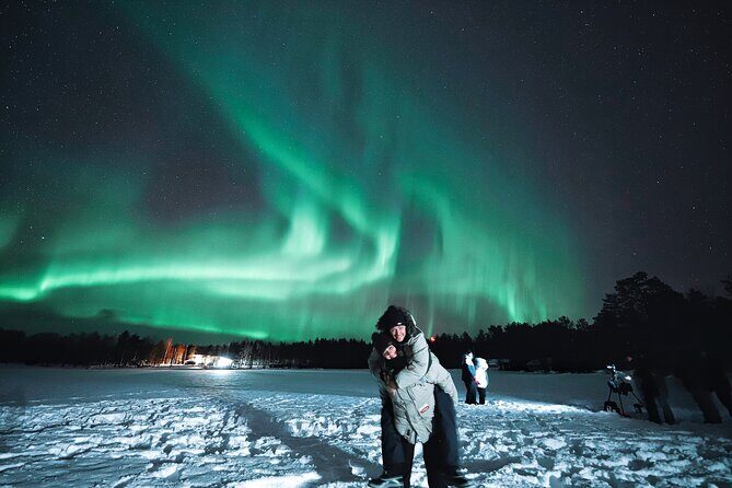 Rovaniemi: Northern Lights Pro Guaranteed - Unlimited Distance - The Value Proposition