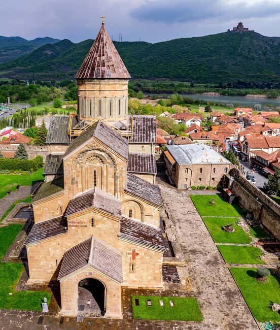 Uplistsikhe & Stalin Museum: Soviet Combo Tour - An In-Depth Look at the Tour Experience