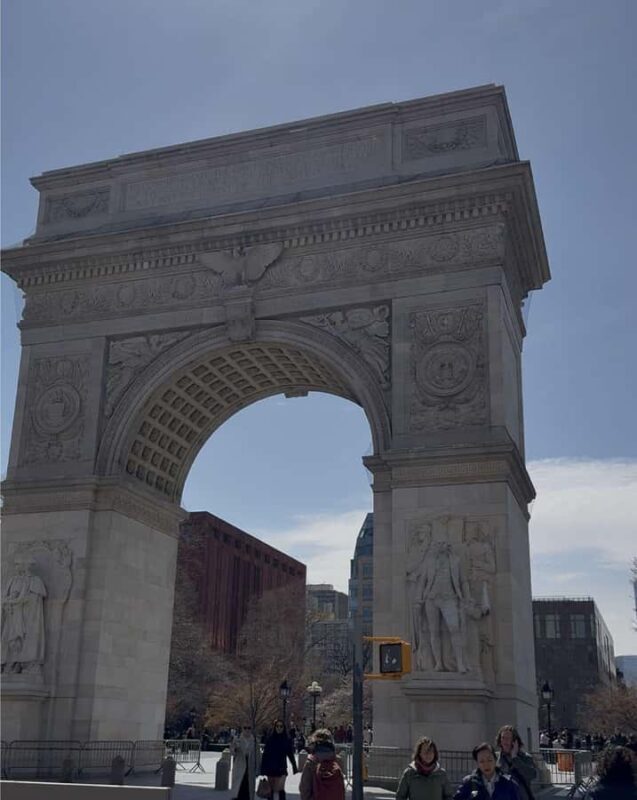 Upper and Lower Manhattan Tour - Starting Point and First Impressions