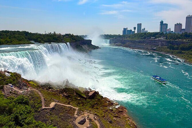 USA Side Maid of the Mist Boat and Cave of the Winds combo tour - Key Points