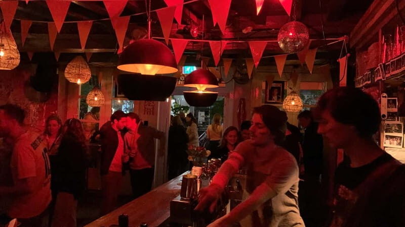 Utrecht: Ultimate Leos Pub Crawl with Local Host & Shots - Practical Details & Tips
