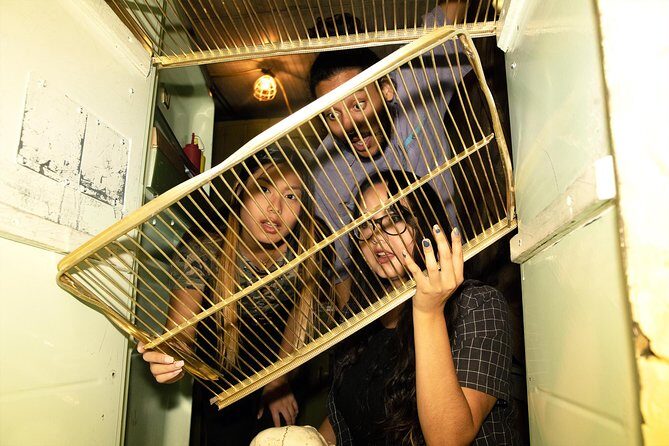 Vaccine: Search For The Zombie Cure - Escape Experience - What to Expect From This Escape Room