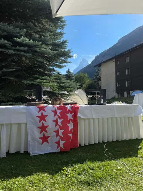 Valais evening with raclette and cheese fondue - Key Points