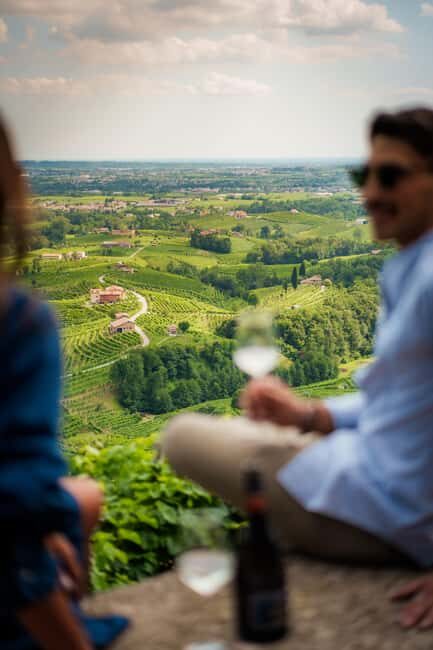 Valdobbiadene: Tour to discover the vineyard in Cartizze and tasting - Price and Value