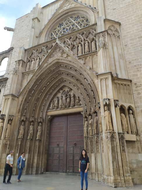 Valencia: City Walking Tour with Top Attractions - ITALIAN - Key Points