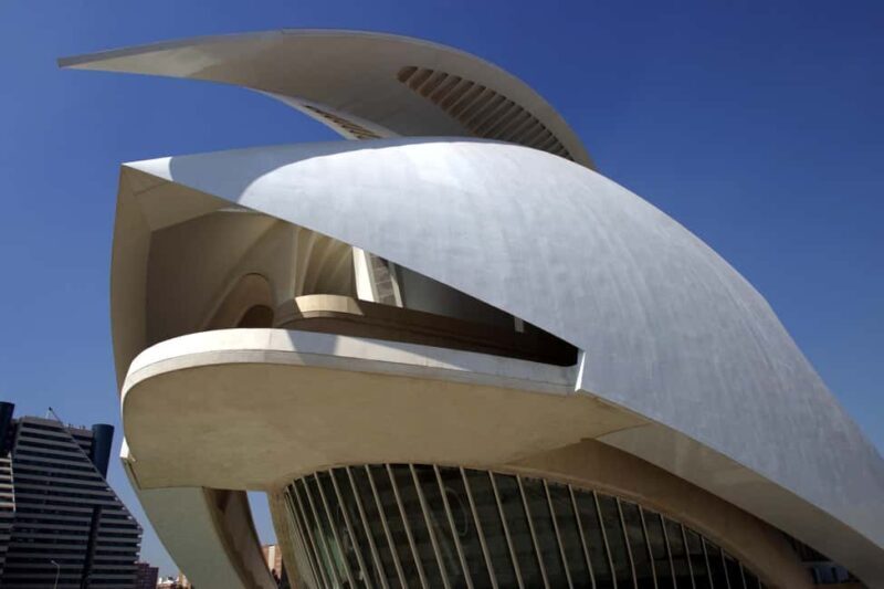 Valencia: Entrance to the Palau de Les Arts - FAQ