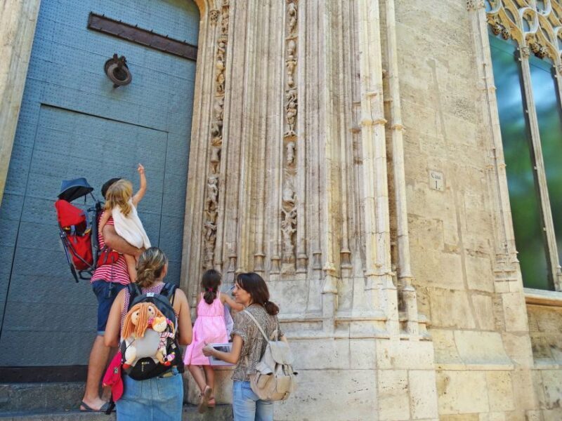 Valencia: Guided Family Walking Tour (Italian Tour) - What’s the Experience Like?