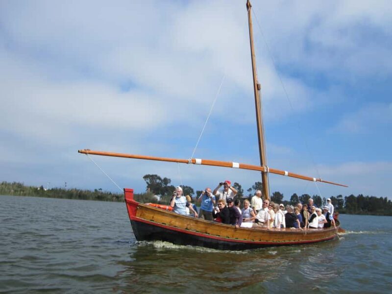 Valencia: Guided Lake Albufera Boat Ride and Barraca Tour - Key Points