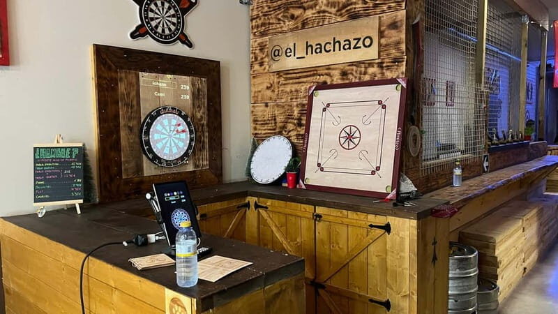 Valencia: Interactive Darts Game with Drinks - The Experience in Detail