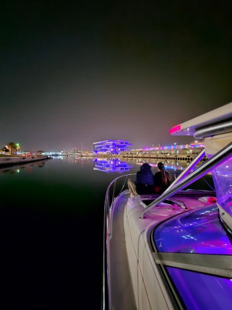 Valencia: Night Cruise with Free Drink - Key Points