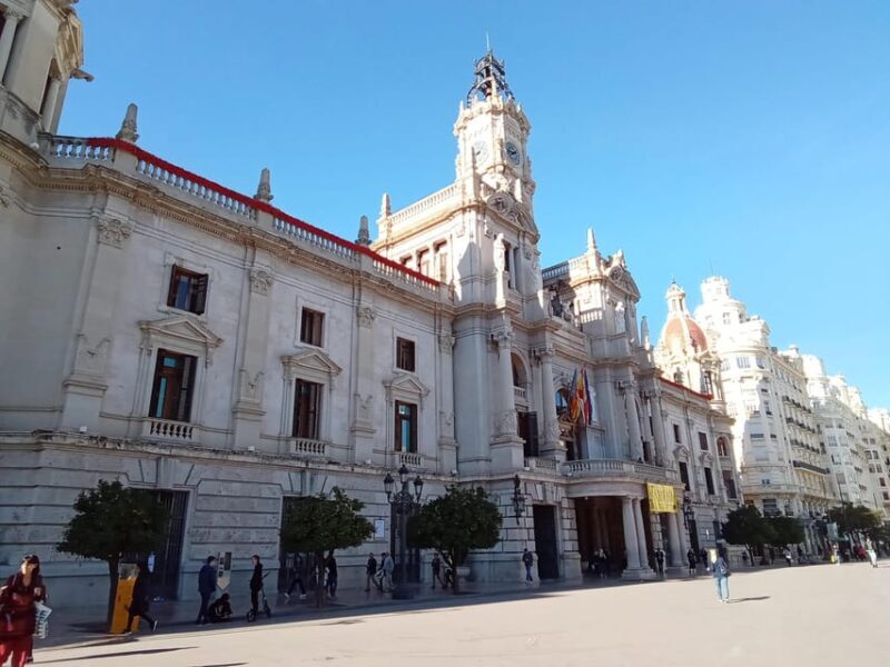 Valencia Old Town Guided Tour - Key Points