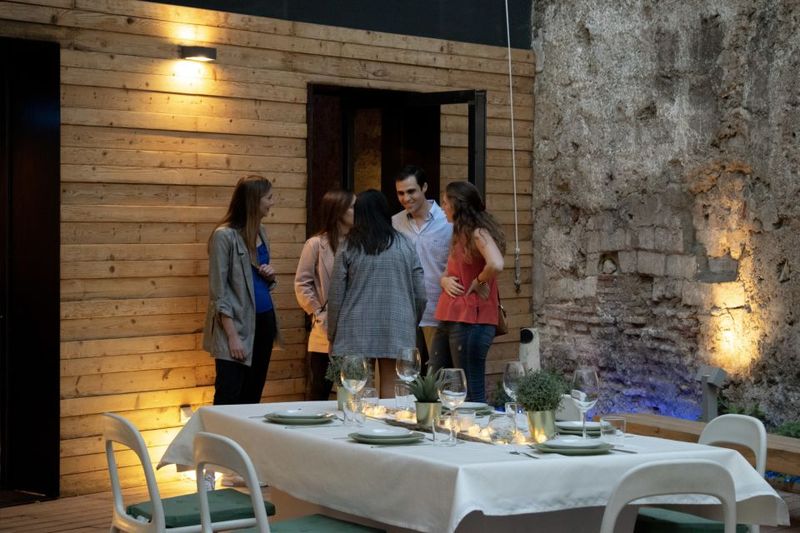 Valencia: Old Town Tour, Wine & Tapas in an 11th c. Monument - Value for $94: What You’re Actually Paying For