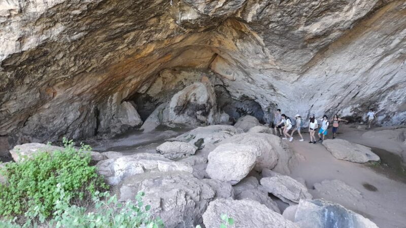 Valencia: Private Hiking in Montanejos with Thermal Springs - The Hidden Gems and Not-So-Great Bits