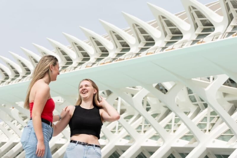 Valencia: Professional photoshoot at City of Arts & Sciences - The Experience and What You Can Expect