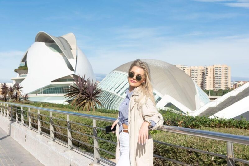 Valencia: Professional photoshoot at City of Arts & Sciences - Authentic Voices: What Travelers Say