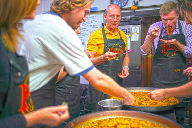 Valencia: Traditional Paella Cooking Class and Dinner - Real-World Insights from Reviews