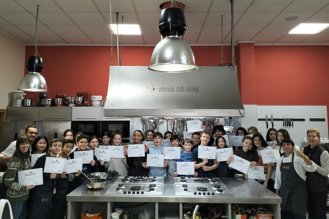 Valencian paella workshop and visit to the Algiros market - What Makes the Paella Lesson Worth It