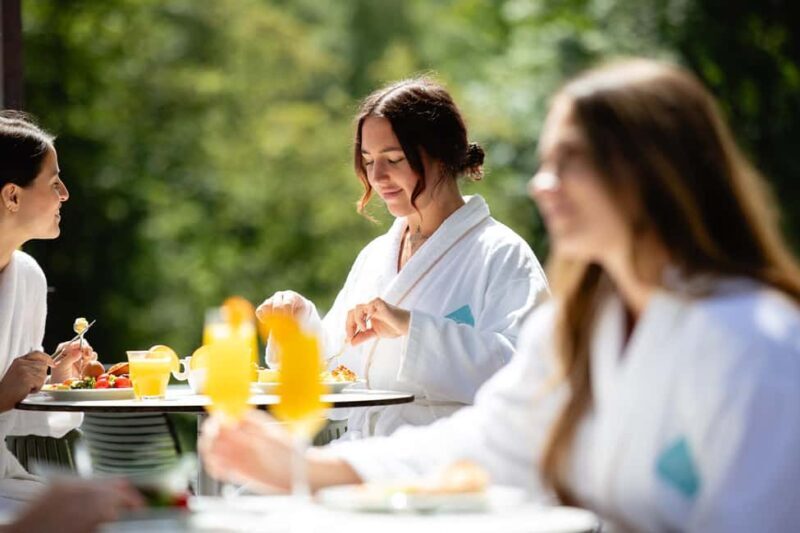 Valkenburg: Thermae 2000 Spa Entry Ticket - What the Reviews Reveal