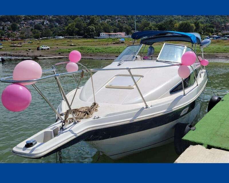 Valle de Bravo: 26 feet Yacht Rental Experience - A Detailed Look at the Valle de Bravo Yacht Experience