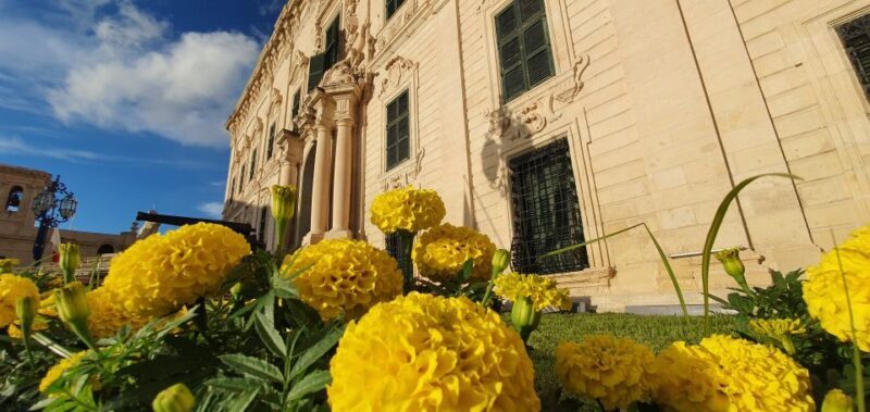 Valletta: Food Walking Tour with Tastings - First Stop: Vallettas Streets — 75 Minutes