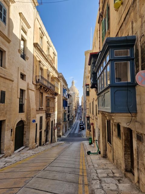 Valletta: Food Walking Tour with Tastings - Republic Street: 30 Minutes