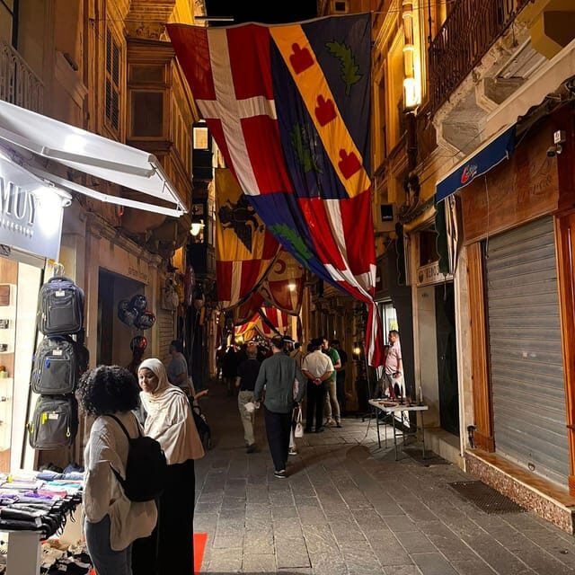 Valletta Night TOUR IN PORTUGUESE - A Walk Through Valletta’s Nighttime Beauty